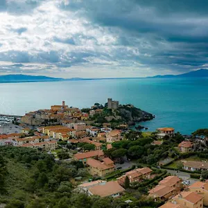 Appartamento A Talamone: A Pochi Passi Dal Centro E Dal Mare